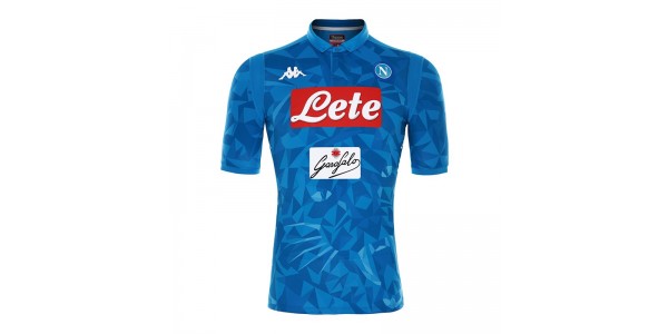 Napolis nye drakter har ikke inngått seier